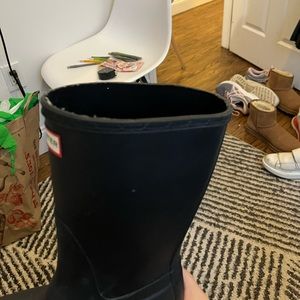 Black hunter rain boots